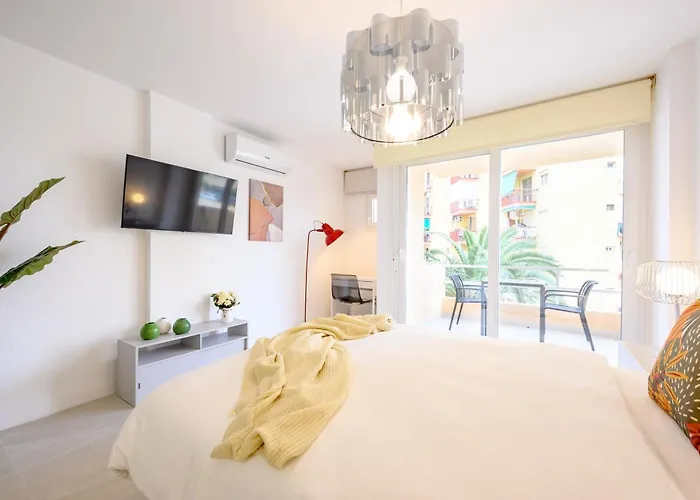 Edificio Veramar Iii By 10tosea Apartamento