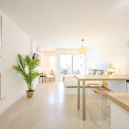 Edificio Veramar Iii By 10tosea * Фуэнхирола